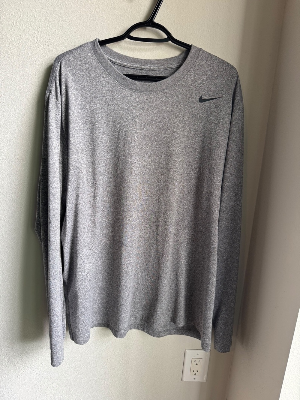 Nike Dri-FIT Gray Long Sleeve Athletic Top Men’s Size XXL